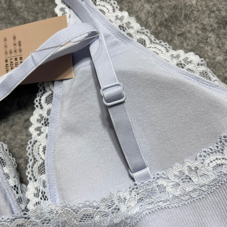 نیمتنه زنانه اسمارا مدل اسفنجی کبریتی دانتل دار 9677